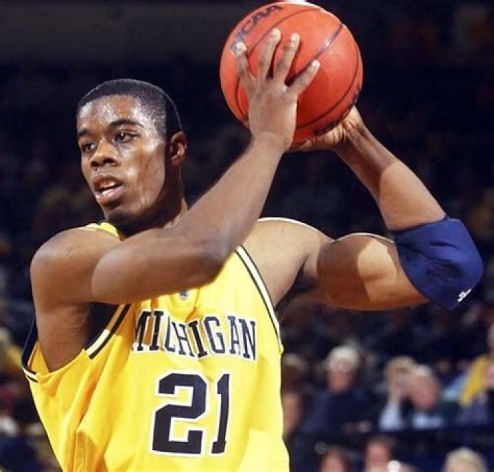 Bernard Robinson Biography, Age, Height, Wife, Net Worth, Family