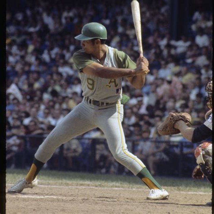 Bert Campaneris Biography, Age, Height, Husband, Net Worth, Family