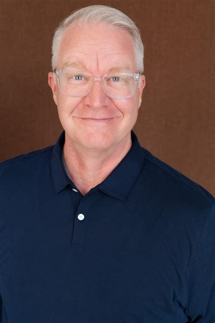 Bill Glass Biography, Age, Height, Husband, Net Worth, Family