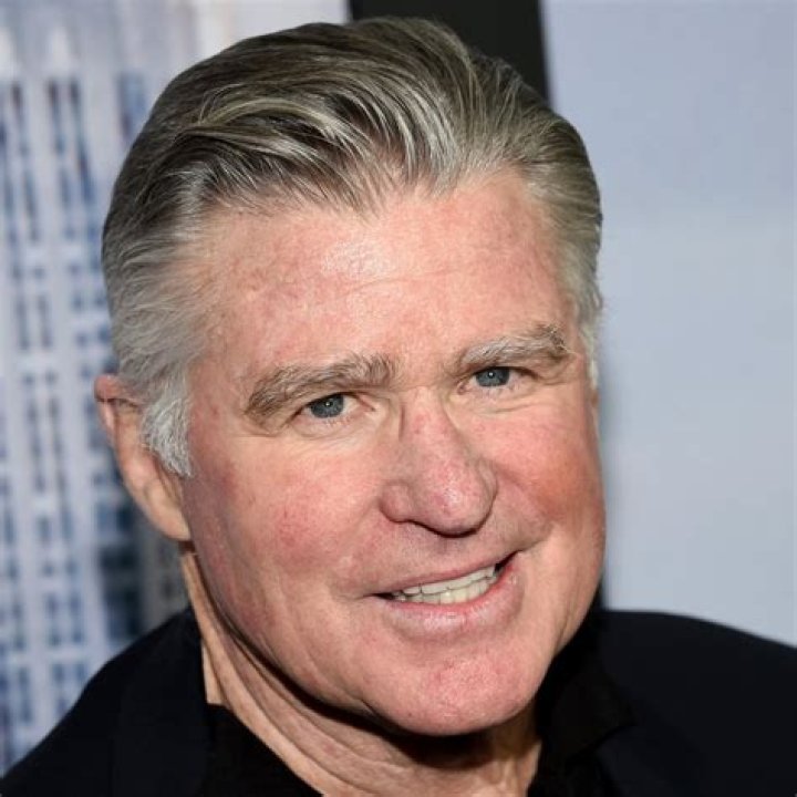 Bill Williams Biography, Age, Height, Wife, Net Worth, Family