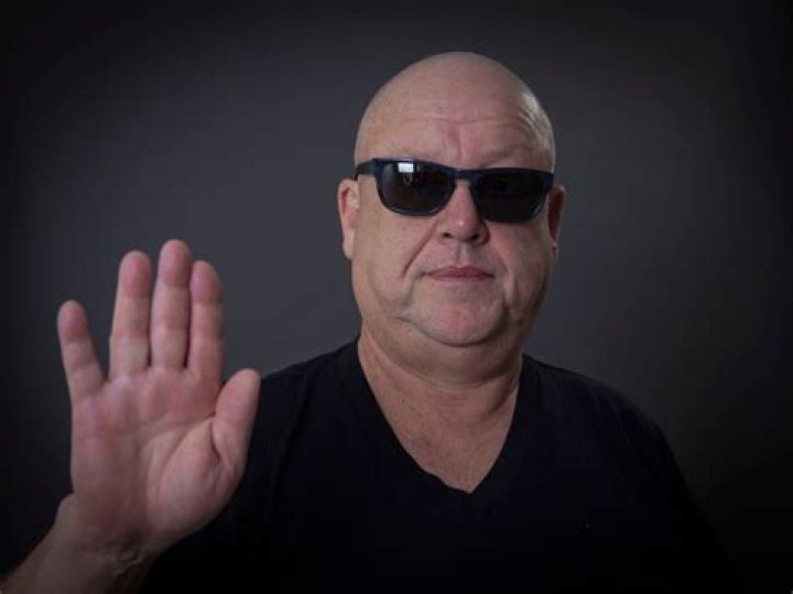 Black Francis Biography, Age, Height, Wife, Net Worth, Family