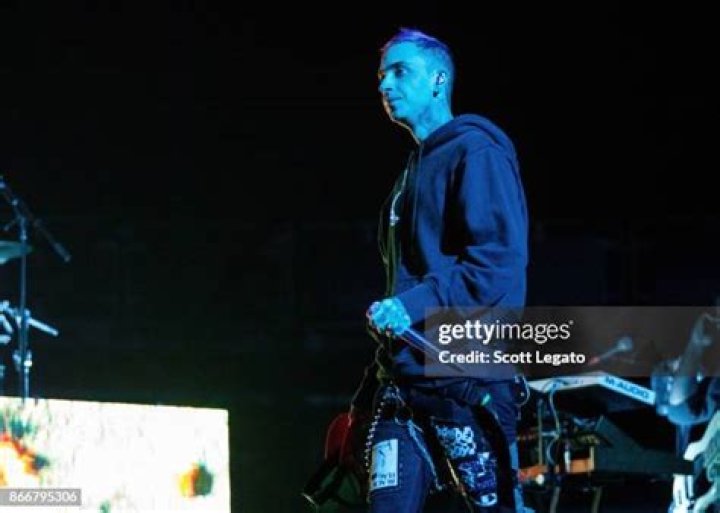 Blackbear Biography, Age, Height, Wife, Net Worth, Family