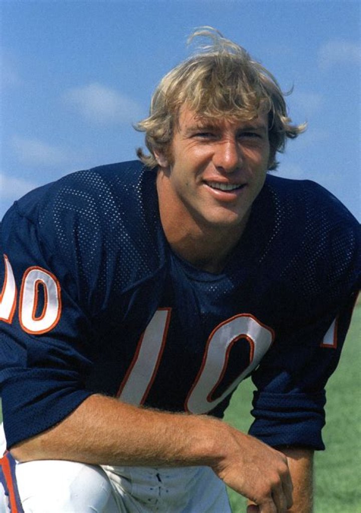 Bobby Douglass Biography, Age, Height, Husband, Net Worth, Family