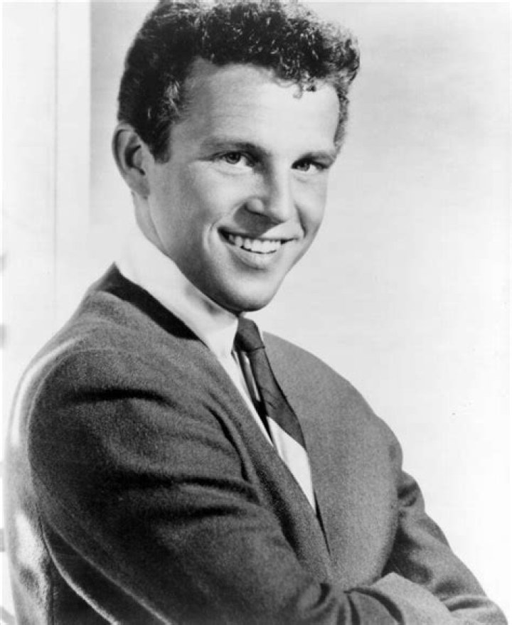 Bobby Vinton Biography, Age, Height, Wife, Net Worth, Family