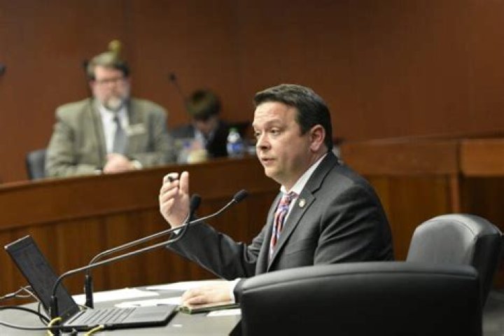 Brad Thomas Biography, Age, Height, Wife, Net Worth, Family