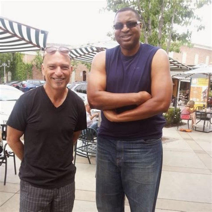 Brad Wright Biography, Age, Height, Wife, Net Worth, Family