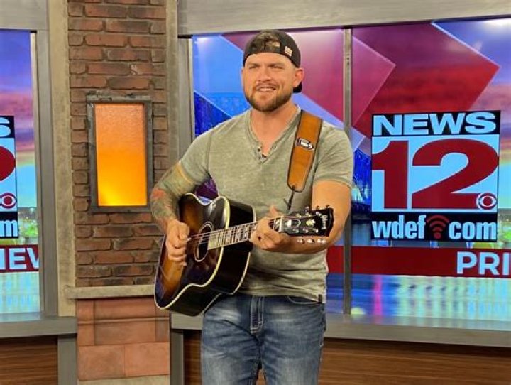 Brandon Davis Biography, Age, Height, Wife, Net Worth, Family