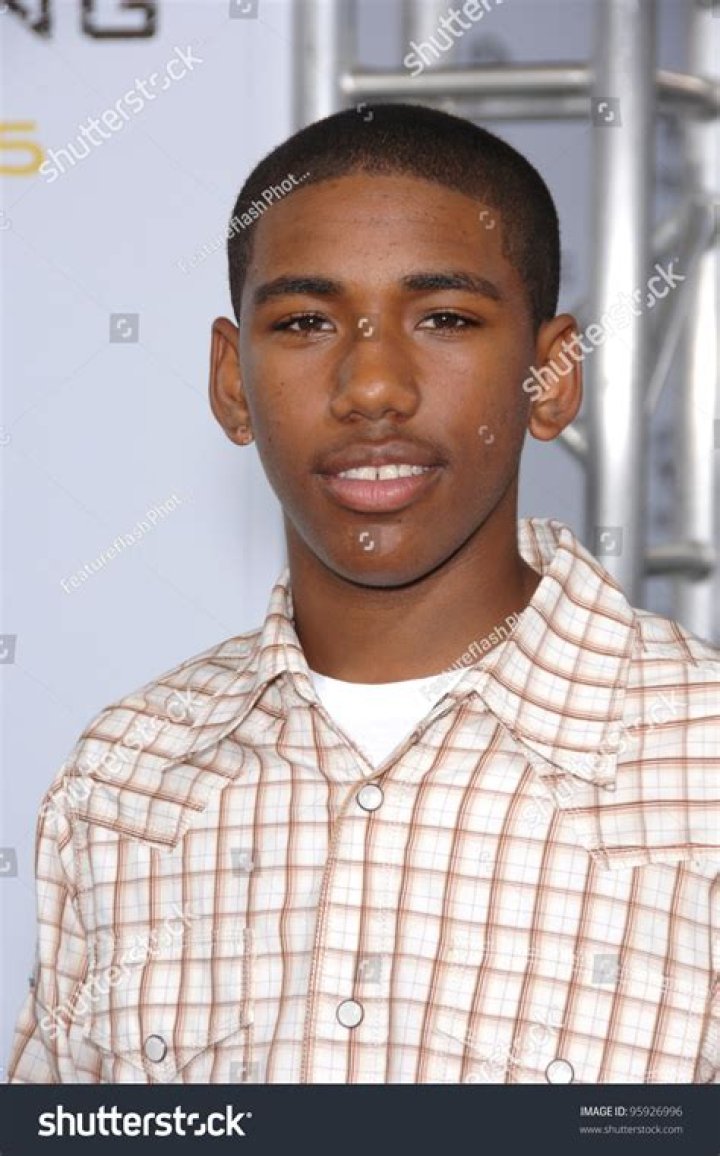 Brandon Mychal Smith Biography, Age, Height, Wife, Net Worth, Family