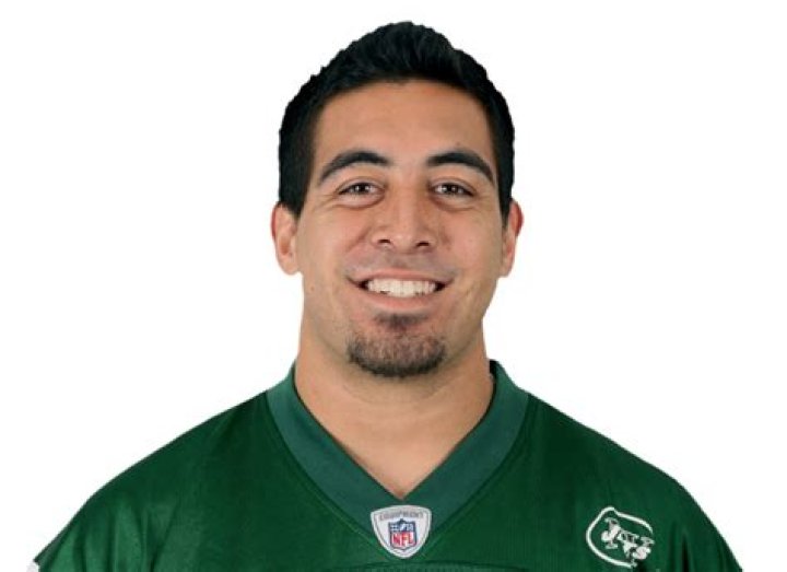 Brashton Satele Biography, Age, Height, Wife, Net Worth, Family