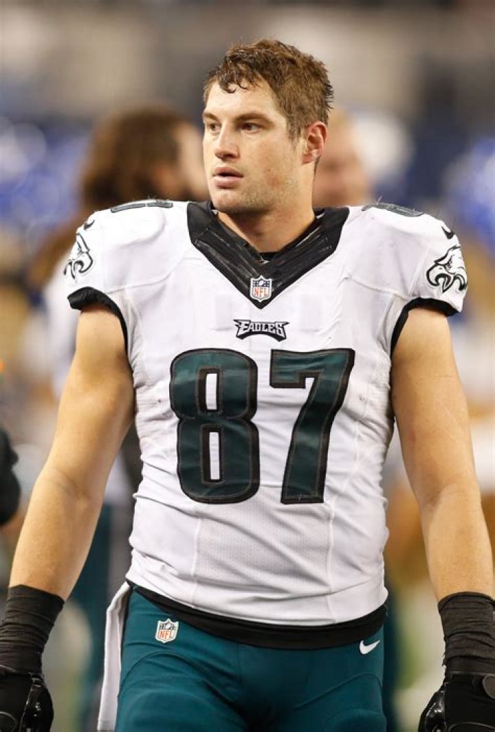 Brent Celek Biography, Age, Height, Wife, Net Worth, Family