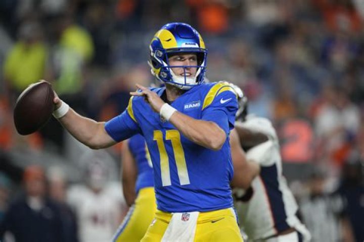 Brett Young Biography, Age, Height, Wife, Net Worth, Family