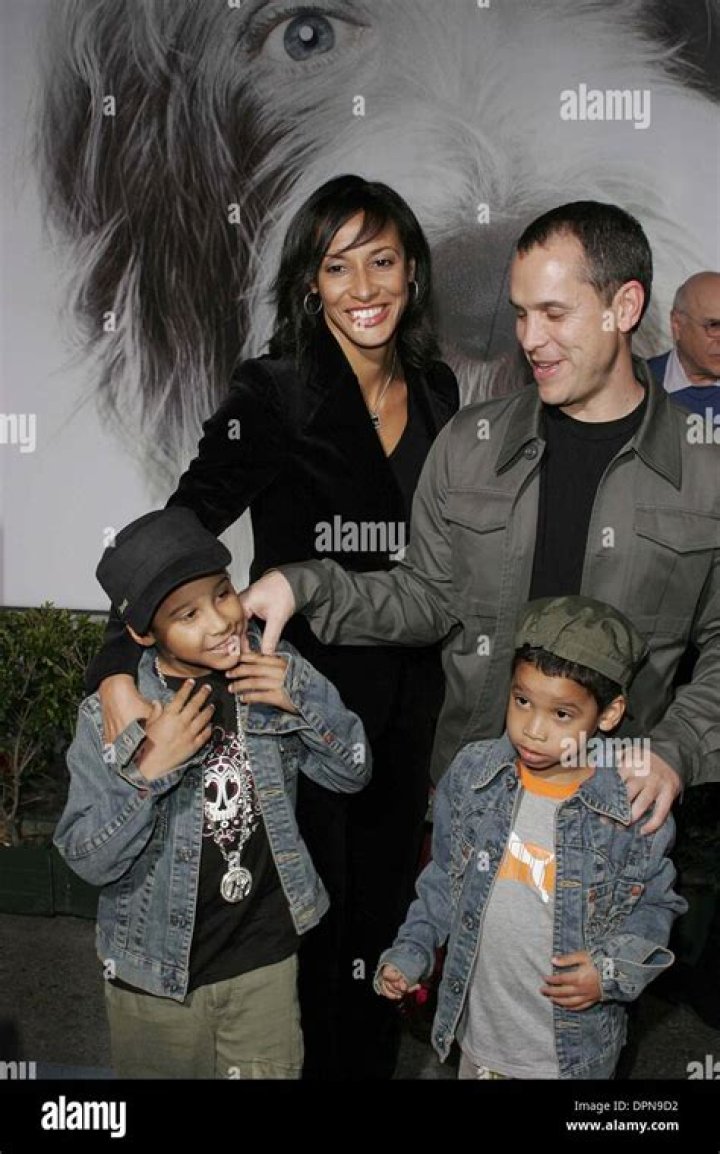 Brian Robbins Biography, Age, Height, Wife, Net Worth, Family