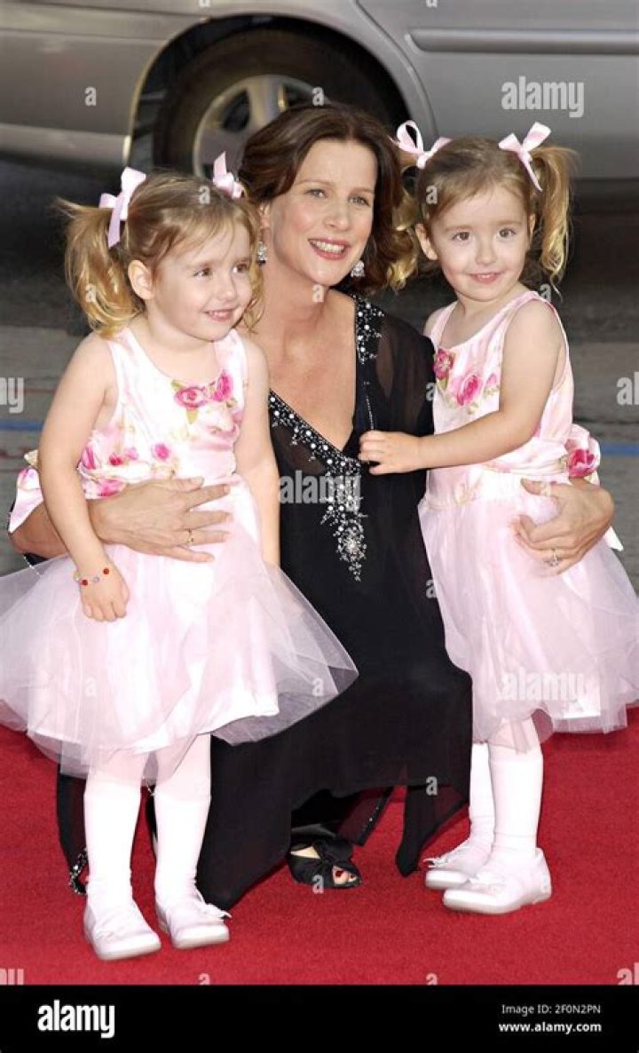 Bronwyn Tosh Biography, Age, Height, Husband, Net Worth, Family