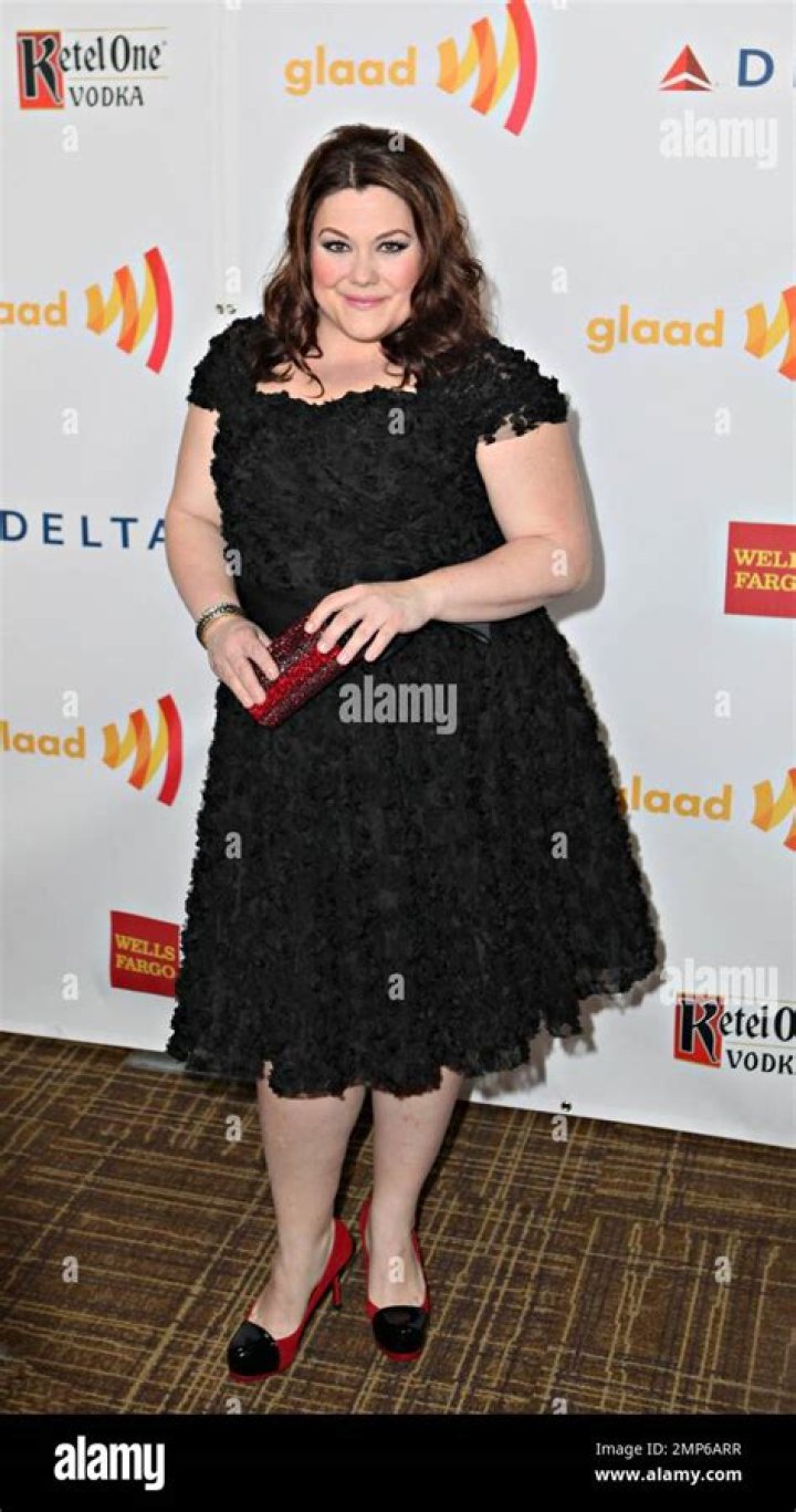 Brooke Elliott Biography, Age, Height, Husband, Net Worth, Family