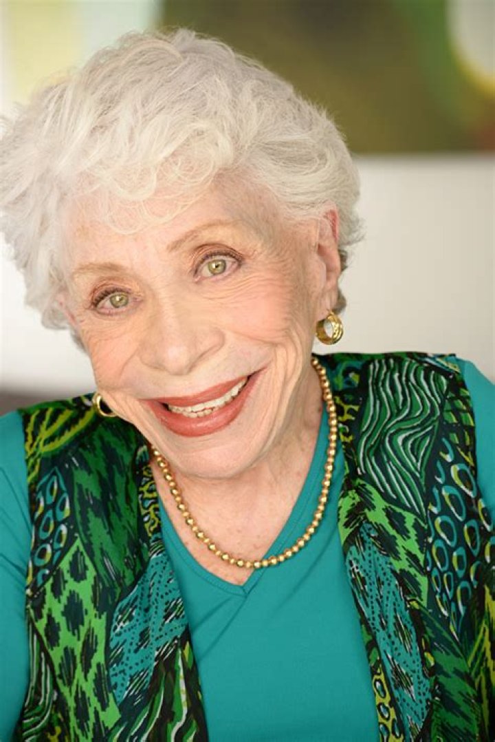 Bunny Levine Biography, Age, Height, Husband, Net Worth, Family