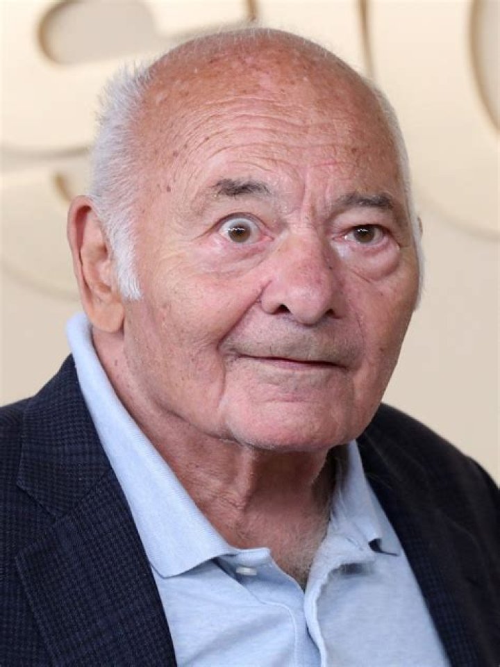 Burt Young Biography, Age, Height, Wife, Net Worth, Family