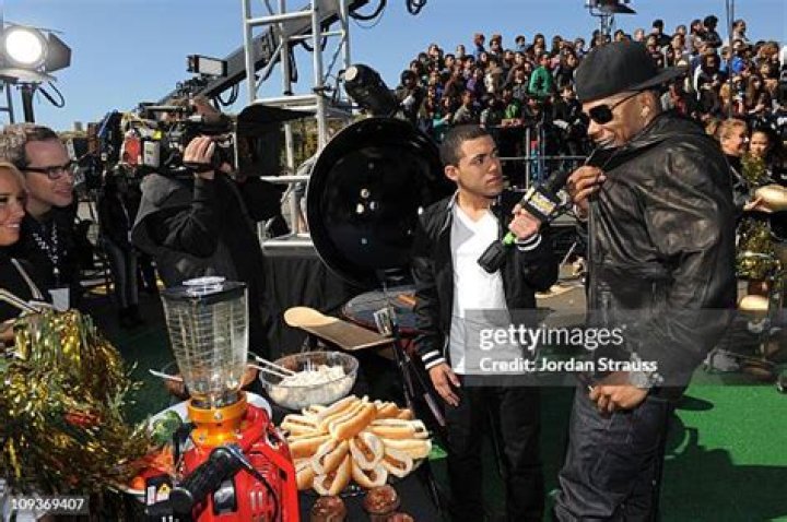 C.J. Manigo Biography, Age, Height, Wife, Net Worth, Family