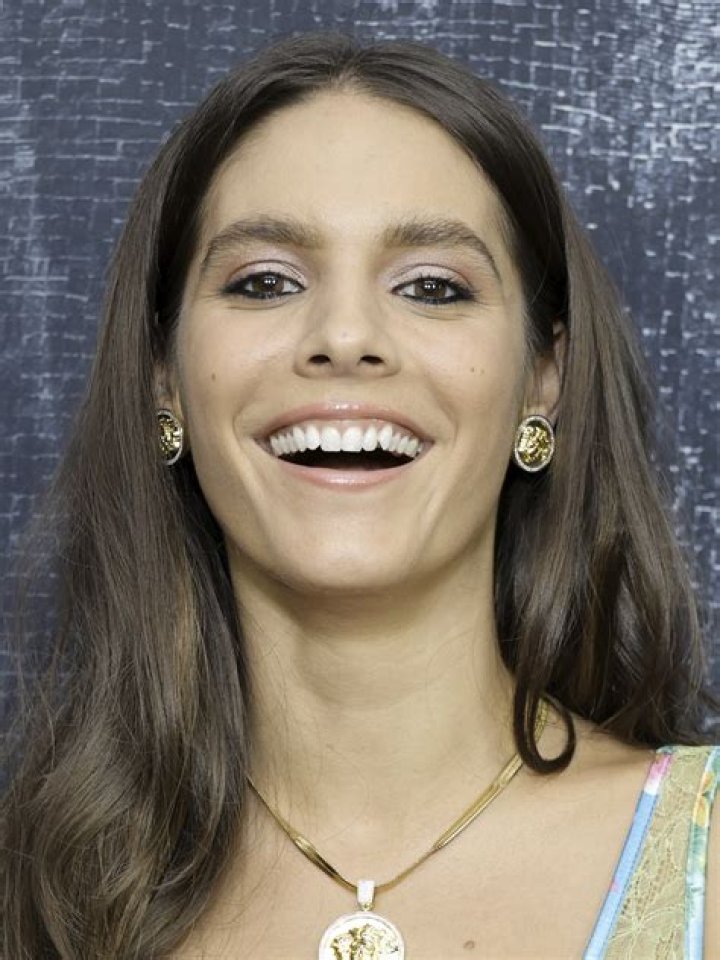Caitlin Stasey Biography, Age, Height, Husband, Net Worth, Family