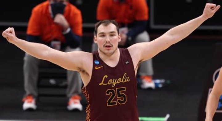 Cameron Krutwig biografía, edad, altura, esposo, net worth, familia