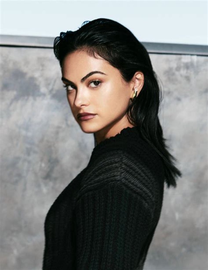 Camila Mendes Biography, Age, Height, Husband, Net Worth, Family