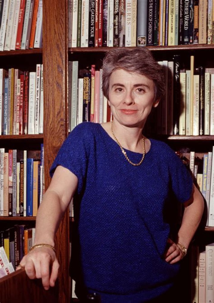 Camille Paglia Biography, Age, Height, Husband, Net Worth, Family