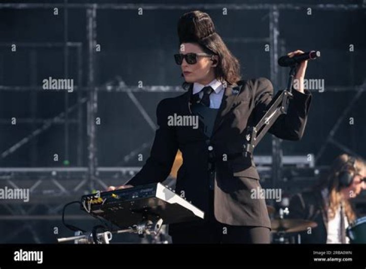 Carina Round Biography, Age, Height, Husband, Net Worth, Family