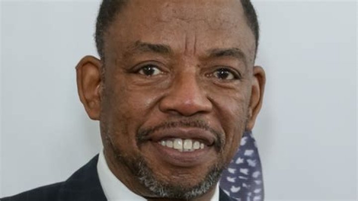 Carl E. Douglas Biography, Age, Height, Wife, Net Worth, Family