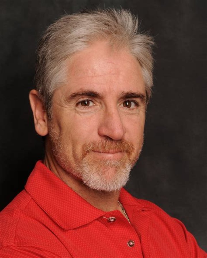 Carlos Alazraqui Biography, Age, Height, Wife, Net Worth, Family