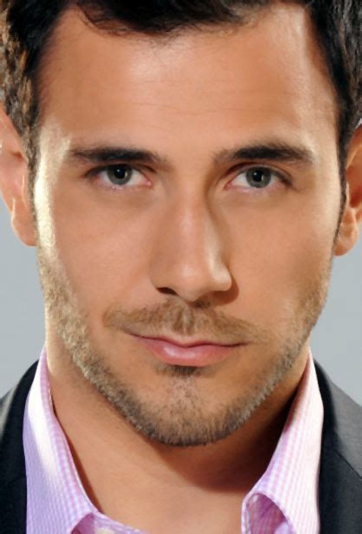 Carlos Ferro Biography, Age, Height, Wife, Net Worth, Family