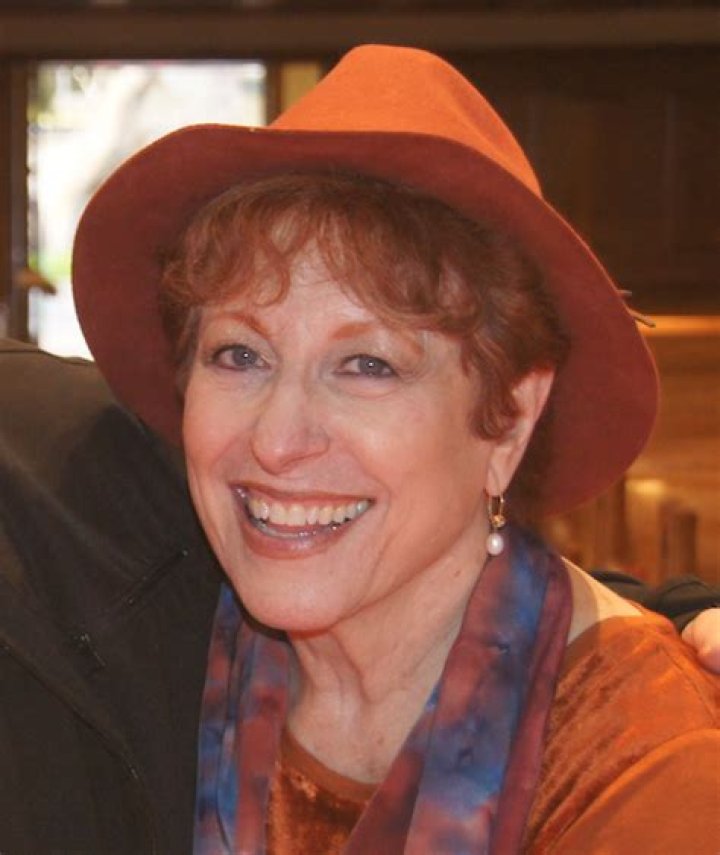 Carol Rosenstein Biography, Age, Height, Husband, Net Worth, Family