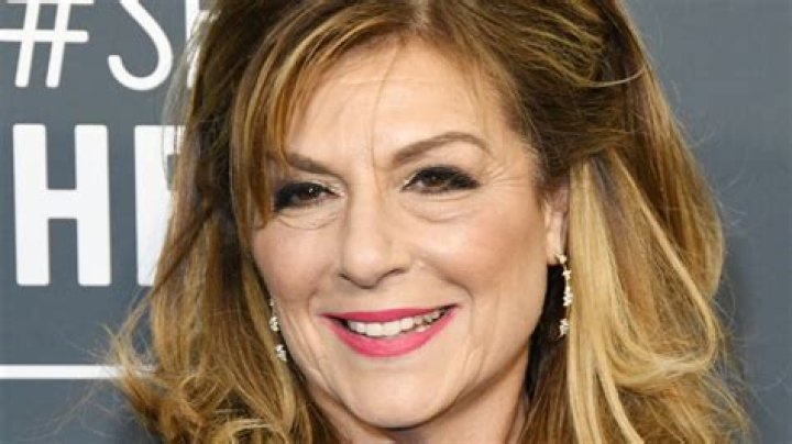 Caroline Aaron Biography, Age, Height, Husband, Net Worth, Family