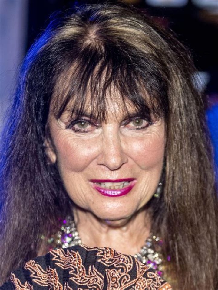 Caroline Munro Biography, Age, Height, Husband, Net Worth, Family