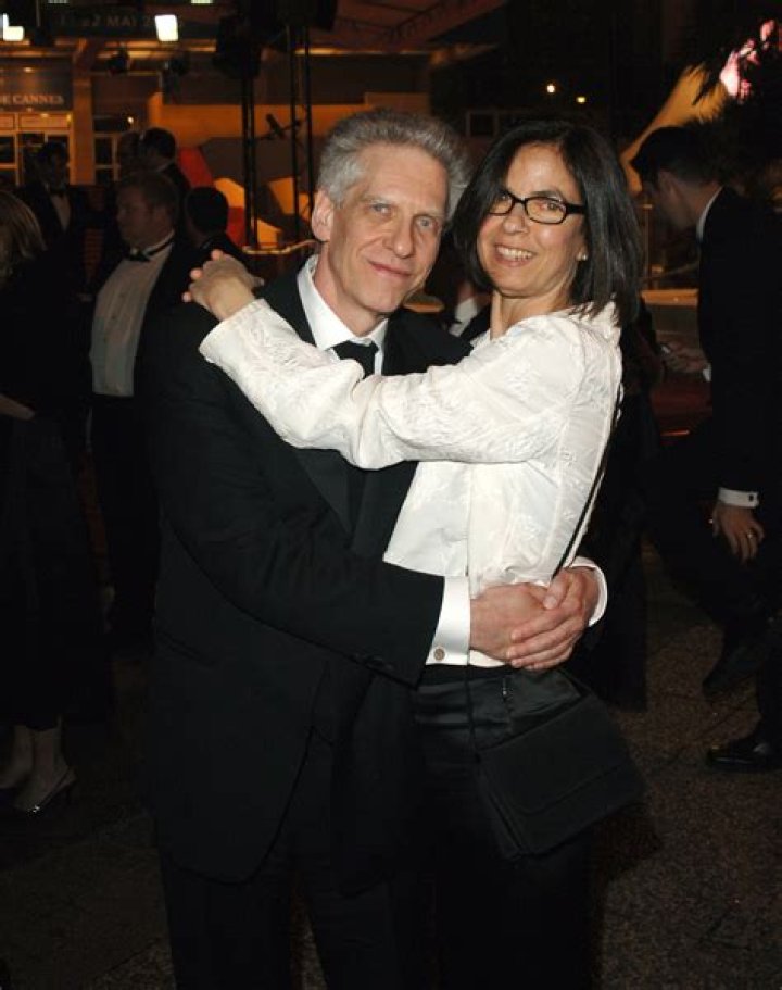 Carolyn Cronenberg Biography, Age, Height, Husband, Net Worth, Family