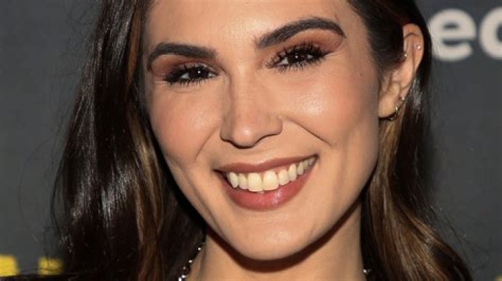 Cathy Kelley Biography, Age, Height, Husband, Net Worth, Family