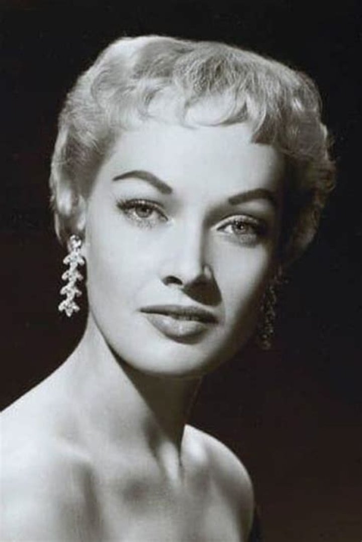 Cece Whitney Biography, Age, Height, Husband, Net Worth, Family