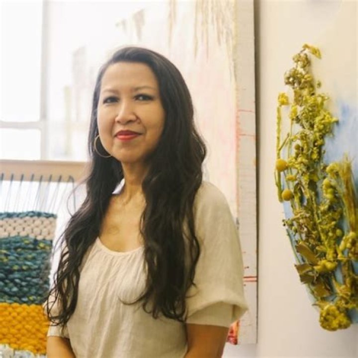 Cecile Chong Biography, Age, Height, Husband, Net Worth, Family