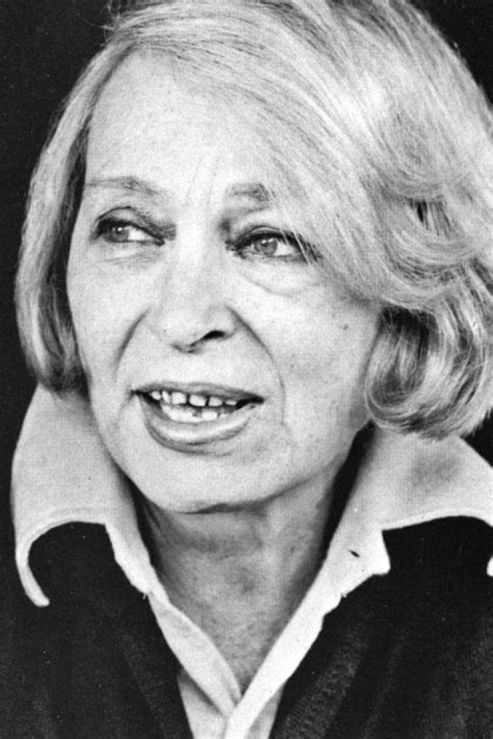 Cesarina Gheraldi biografía, edad, altura, esposa, net worth, familia