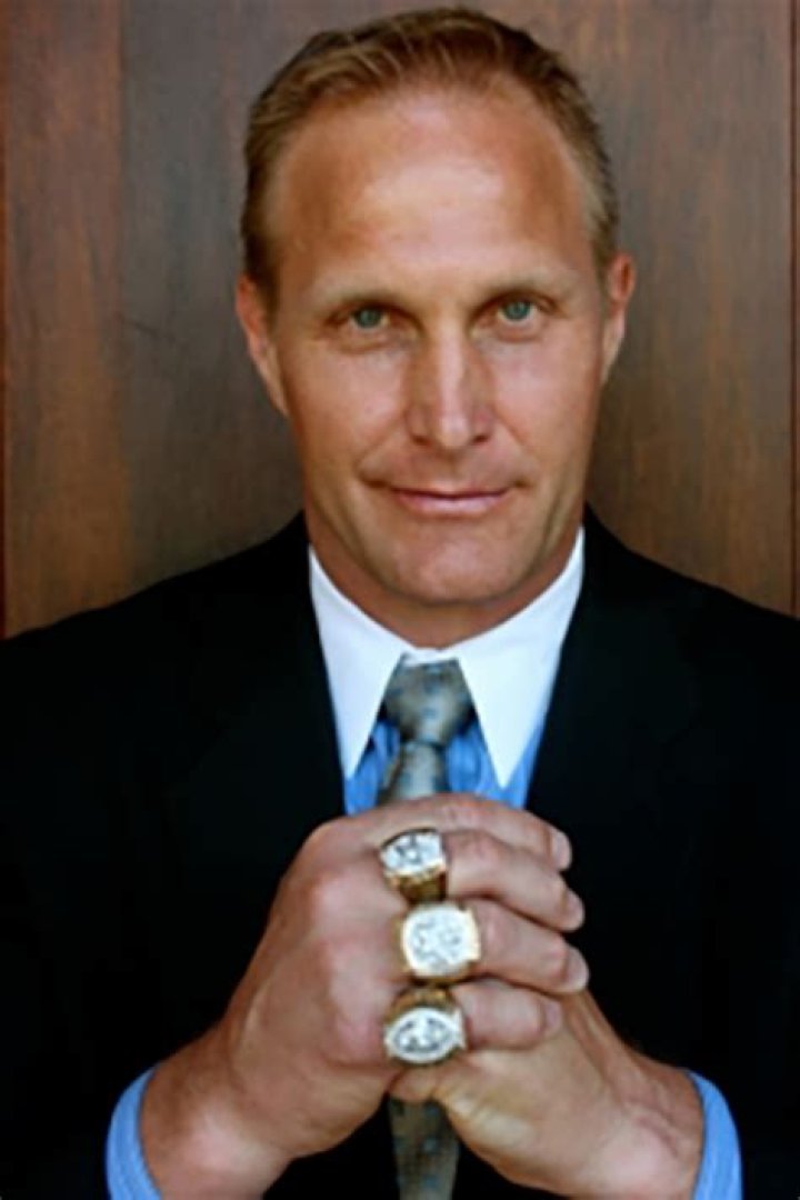 Chad Hennings Biography, Age, Height, Wife, Net Worth, Family