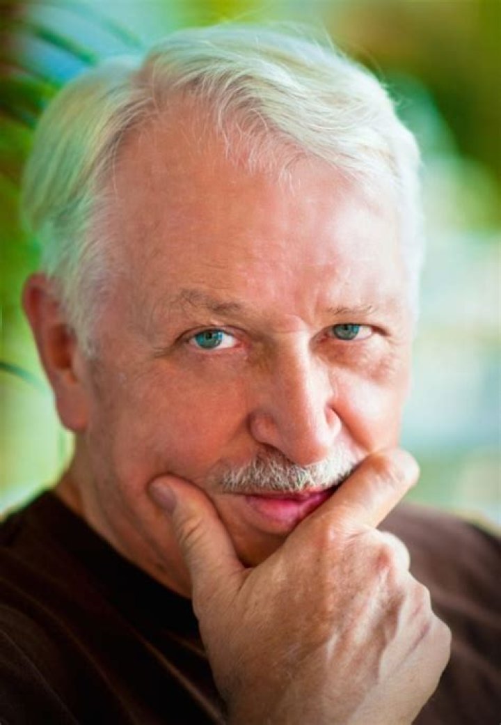 Charles Angell Biography, Age, Height, Wife, Net Worth and Family