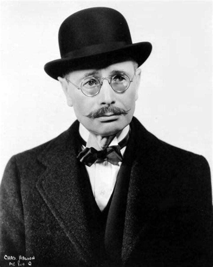 Charles Halton Biography, Age, Height, Wife, Net Worth, Family