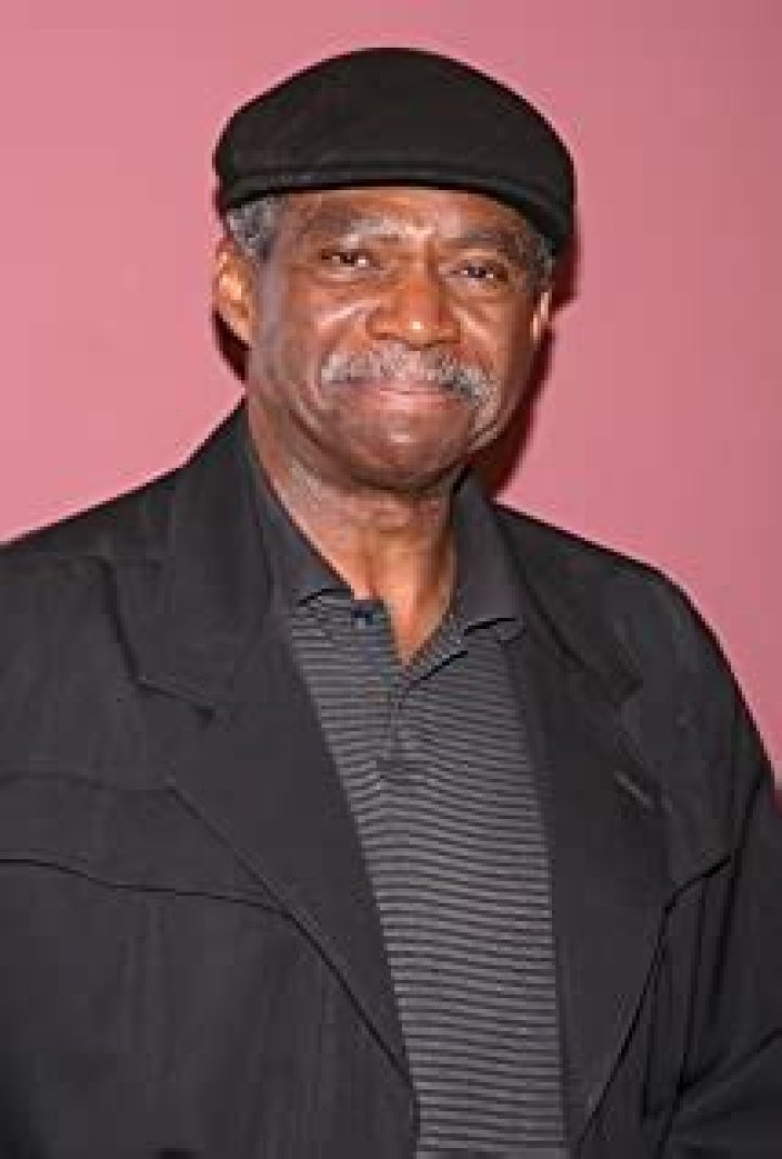 Charlie Robinson (actor) Biography, Age, Height, Wife, Net Worth and Family