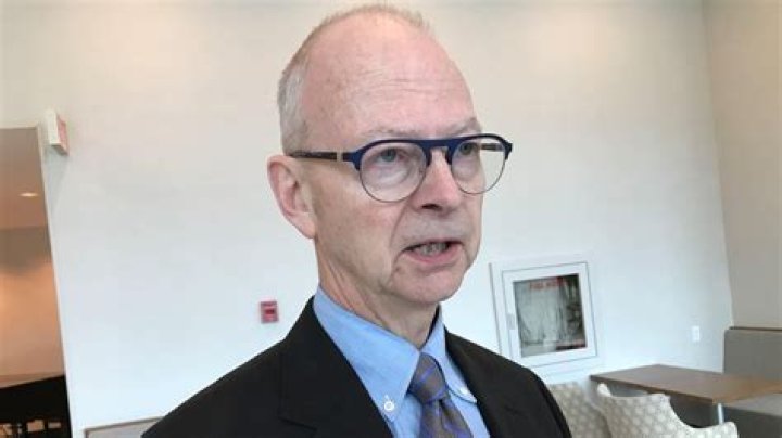 Ches Crosbie Biography, Age, Height, Wife, Net Worth, Family