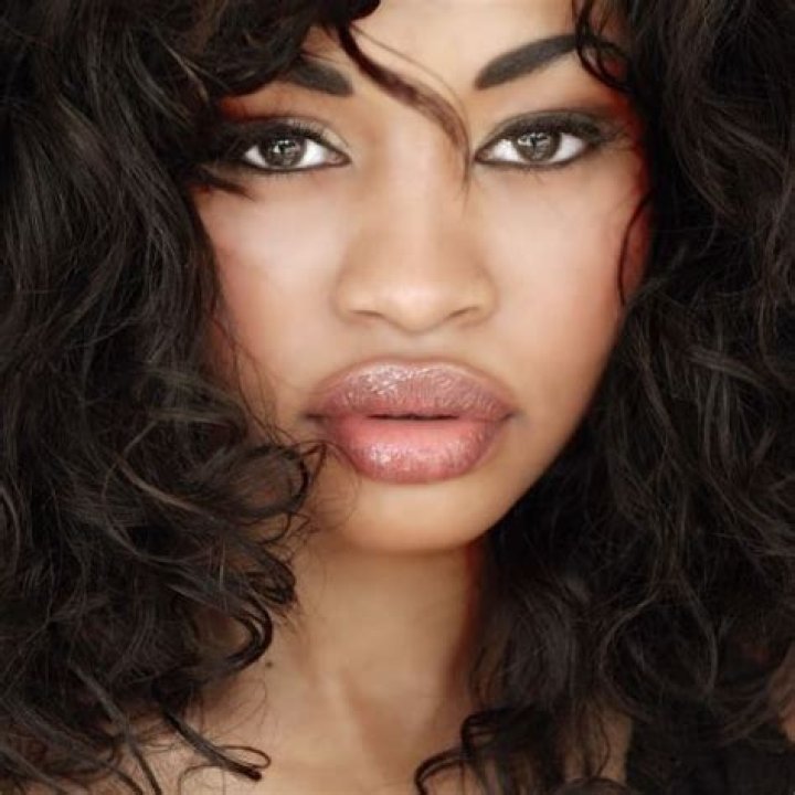 Chima Simone Biography, Age, Height, Husband, Net Worth, Family