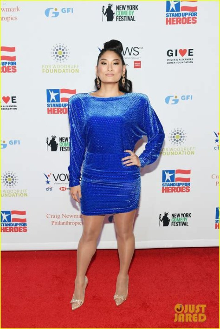 Chloe Flower biografía, edad, altura, esposa, net worth, familia