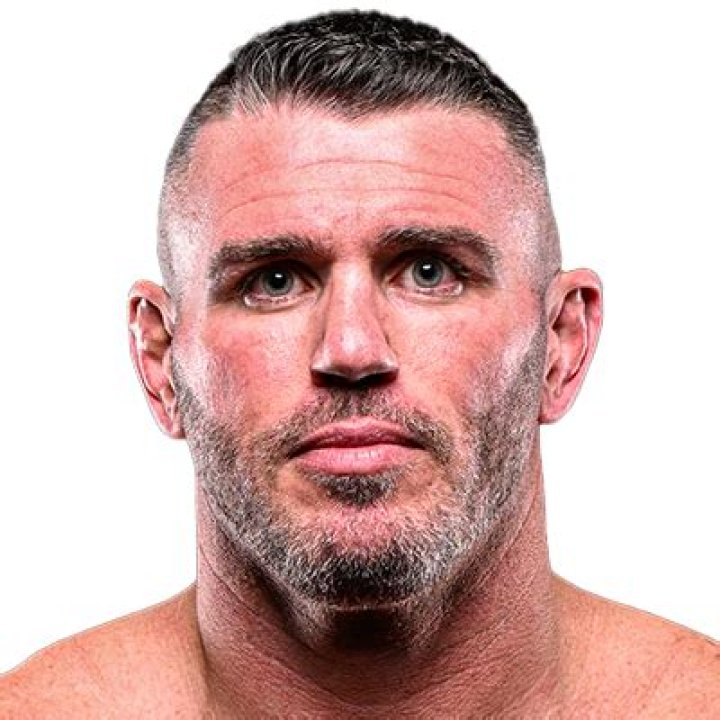 Chris Camozzi Biography, Age, Height, Wife, Net Worth, Family