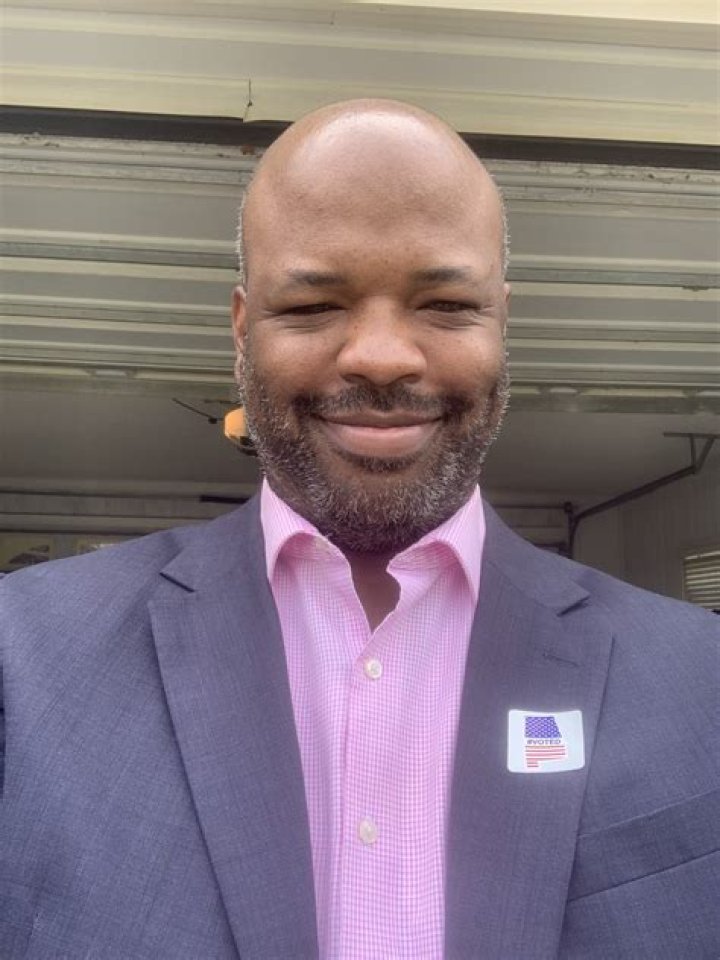 Chris England Biography, Age, Height, Wife, Net Worth, Family