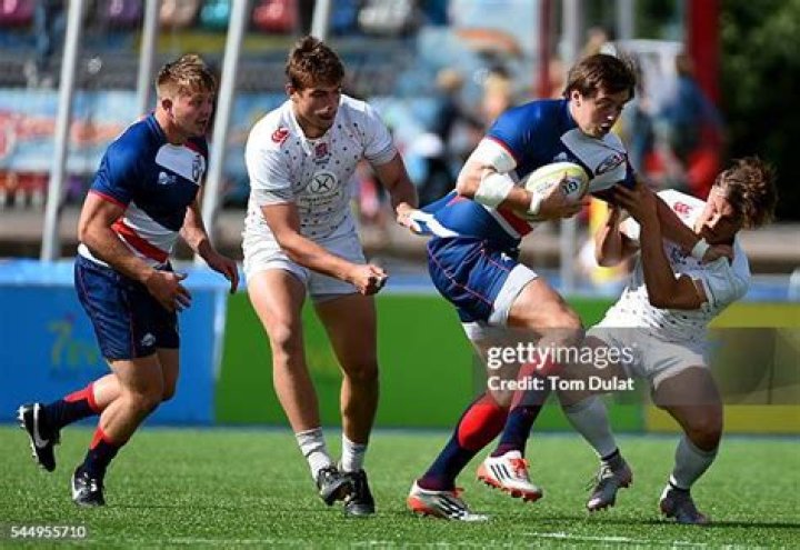 Chris Gray Biography, Age, Height, Wife, Net Worth, Family