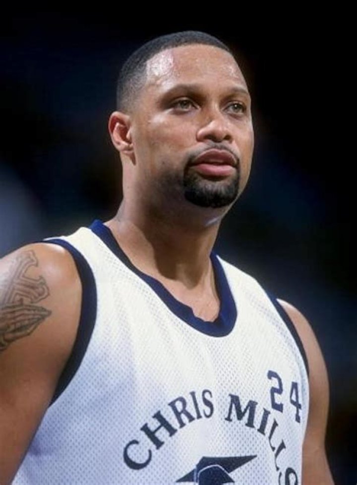 Chris Mills Biography, Age, Height, Wife, Net Worth, Family