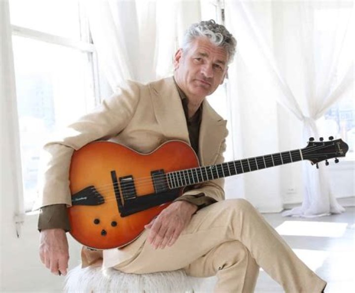 Chris Standring Biography, Age, Height, Wife, Net Worth, Family