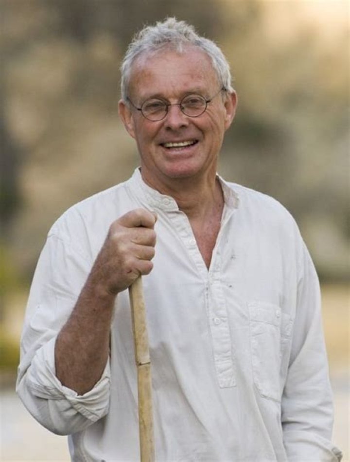 Chris Stewart Biography, Age, Height, Wife, Net Worth, Family